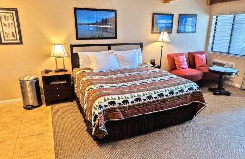 South Lake Tahoe Apartment | Lakeland Village #110