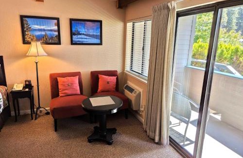 South Lake Tahoe Apartment | Lakeland Village #110