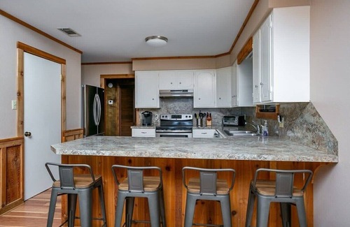 Homer House | lakelife @ claiborne | LakeFront ; Sleeps 14; Ramp