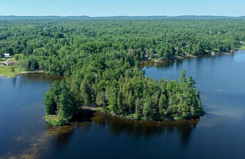 Killaloe Resort | Lakepoint Cottage Resort
