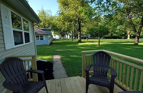 Madison-on-the-Lake Cottage | LakePointe Shores #9 Tranquil 3 bedroom cottage, enchanting Madison on the Lake