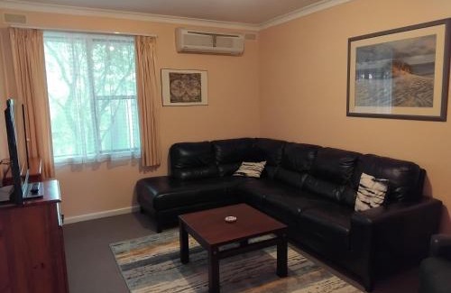 Lakes Entrance Hotel | Lakes Entrance Holiday Units