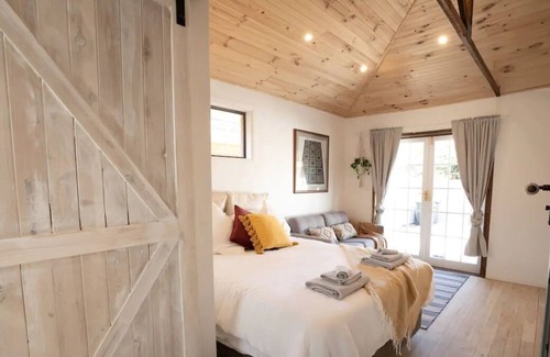 Tweed Heads West House | Lakes Hideaway just mins to Gold Coast Beaches