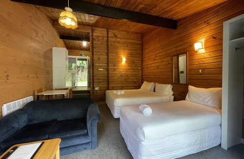 Lake Okataina Cabin | Lakes Lodge Okataina