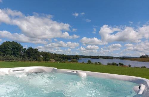 Enniskillen House | LakEscape - Waterfront Self- Catering Cabins