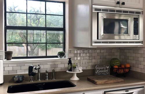 Lake Bridgeport House | LakeShore -Cozy Lake House