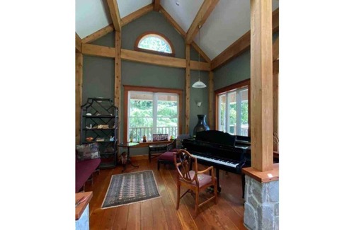 Hatzic House | Lakeshore "Holleyville" Countryside Farm House