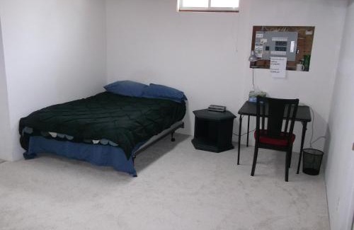 Waterloo Bed & Breakfast | Lakeshore North - Waterloo