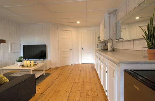 Saint-Brigitte-de-Laval Apartment | Lakeside Getaway #1 | Spa Sauna Firepit
