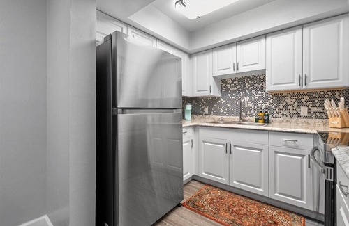 Lake Worth Corridor Apartment | Lakeside 1BR Oasis
