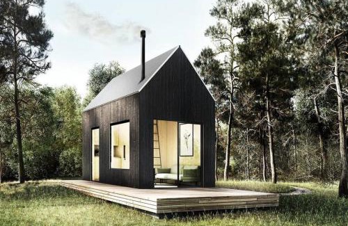 Oakwood House | Lakeside Barn Retreat at Lake Noire