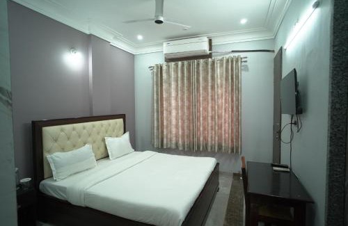 Udaipur District House | Lakeside Bliss Homestay