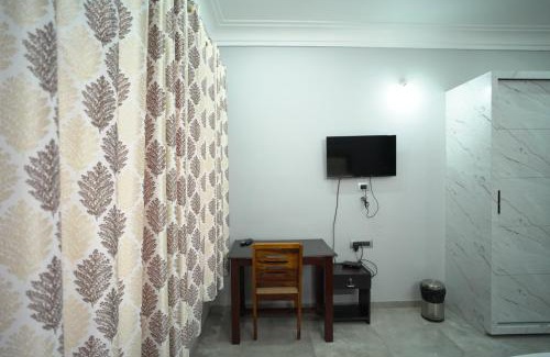 Udaipur District House | Lakeside Bliss Homestay