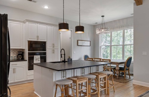 Estill Springs House | Lakeside Bliss w/Dock, Kayaks, Fire Pit, Foosball