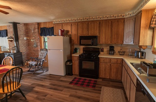 Shingleton Cabin | Lakeside Cabin located in the heart of Michigan's Upper Peninsula!