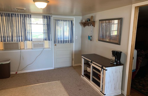 Republican City Cabin | Lakeside Cabin On Harlan County Reservoir. Great view, lake access