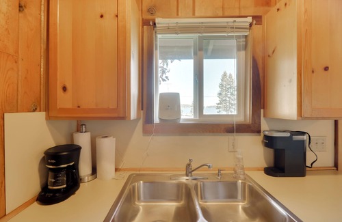 Lakeside Cabin | Lakeside Cabin w/Beach ~ 14 Mi to Ski Area!