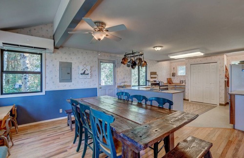 Tamarack Apartment | Lakeside Cabin With Private Dock & Sandy Beach