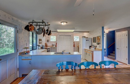 Tamarack Apartment | Lakeside Cabin With Private Dock & Sandy Beach