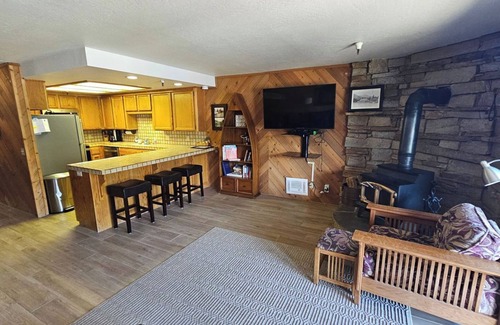 Truckee Condo | Lakeside Condo at Donner Lake - 2 Bdrm. 2 Bath just steps from the lake