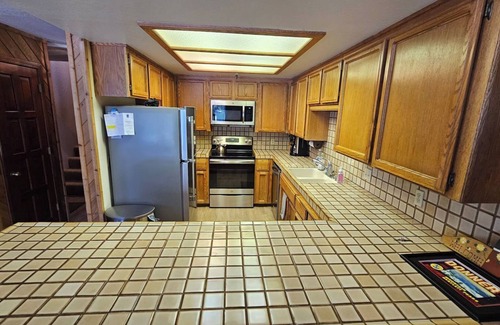 Truckee Condo | Lakeside Condo at Donner Lake - 2 Bdrm. 2 Bath just steps from the lake