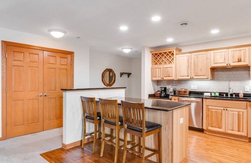 Arkdale Condo | Lakeside condo with scenic balcony overlooking replica of Augusta 16