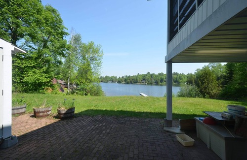 La Peche Cottage | Lakeside cottage rentalnCITQ registration #300046