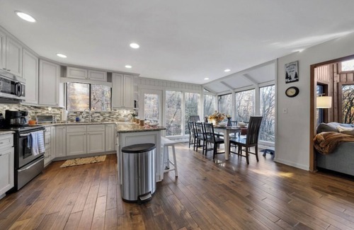 Big Canoe House | Lakeside, cozy cabin with game room. Recently renovated and pet-friendly!