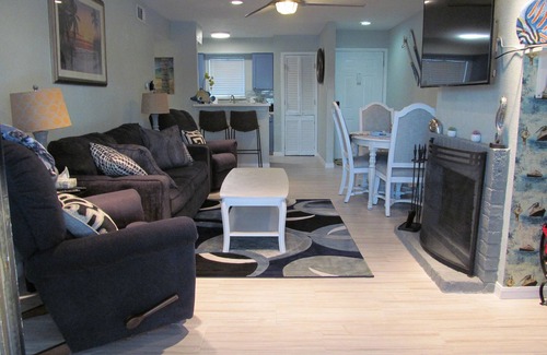 Walden on Lake Conroe Condo | Lakeside Daze!