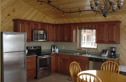 Sioux Narrows Nestor Falls Cottage | Lakeside deluxe 2 bedroom cottage
