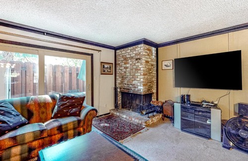 Tahoya Shores Apartment | Lakeside Dreamzzz