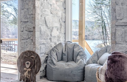 Hot Springs Village House | Lakeside Escape: The Papa Dog House