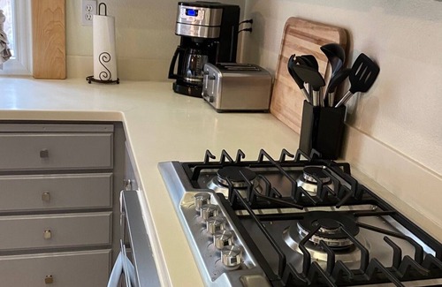 Westlake House | Lakeside Executive Oasis for the Weary Road Warrior