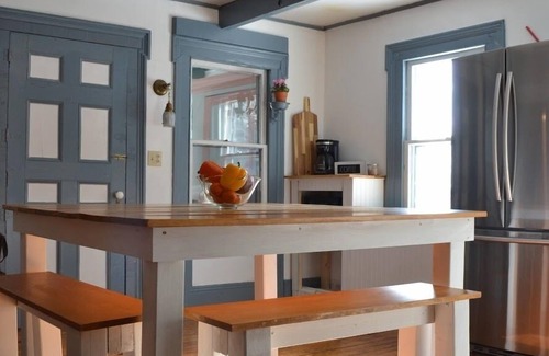 Day House | Lakeside Farmhouse on Great Sacandaga.