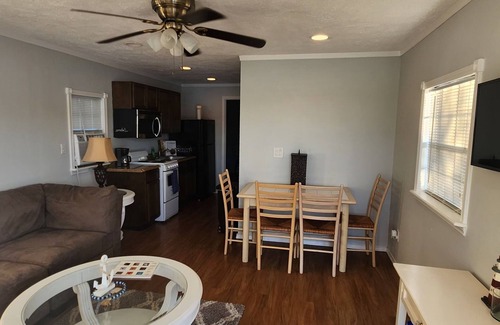 Willis Cabin | Lakeside fishing cabin on beautiful Lake Conroe.