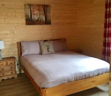 Boston House | Lakeside Fishing Cabins