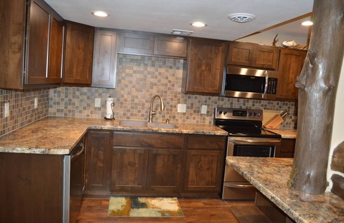Mountain House | Lakeside Gardens, New Waterfront Property, 1100 sq. ft, 2 Bed, 1 Bath Sleeps 6