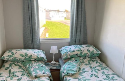 Chichester Other | Lakeside