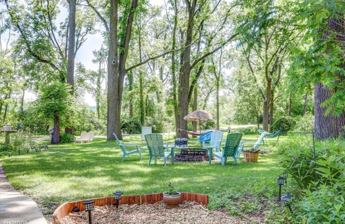 Como House | Lakeside Gem - Luxe 3BR Geneva Retreat w/partial Lake Views