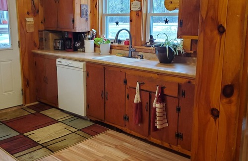 Freedom House | Lakeside Getaway