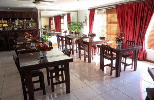 Lichtenburg House | Lakeside Guest House