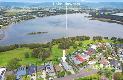Oak Flats House | Lakeside Haven