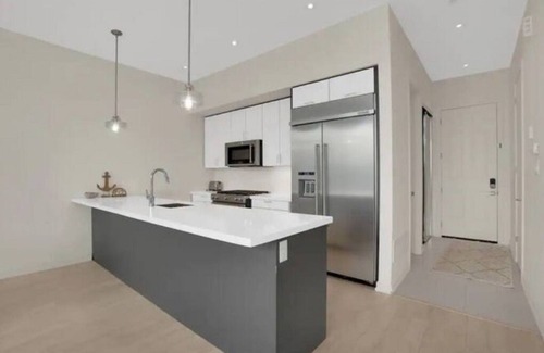 Innisfil Apartment | Lakeside Haven