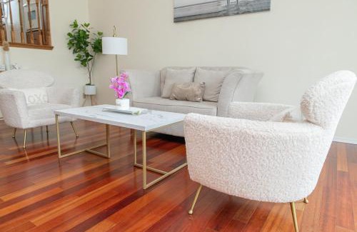 Sylvan Lake House | Lakeside Home I AC I Gaming Room I Patio I BBQ