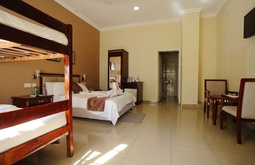 Senga Hotel | Lakeside Hotel