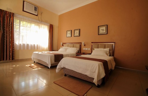 Senga Hotel | Lakeside Hotel