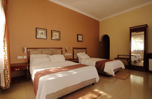 Senga Hotel | Lakeside Hotel