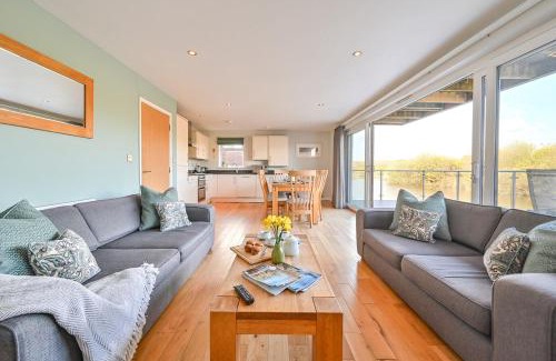 Winnard's Perch House | Lakeside House on Retallack Resort with Hot Tub 110