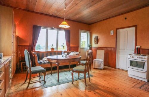 Ramvik House | Lakeside House, Storstugan