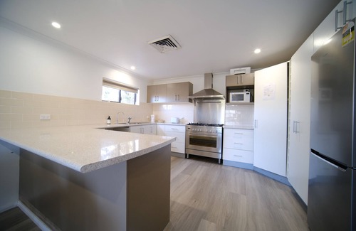 Windang Hotel | Lakeside Inn Illawarra